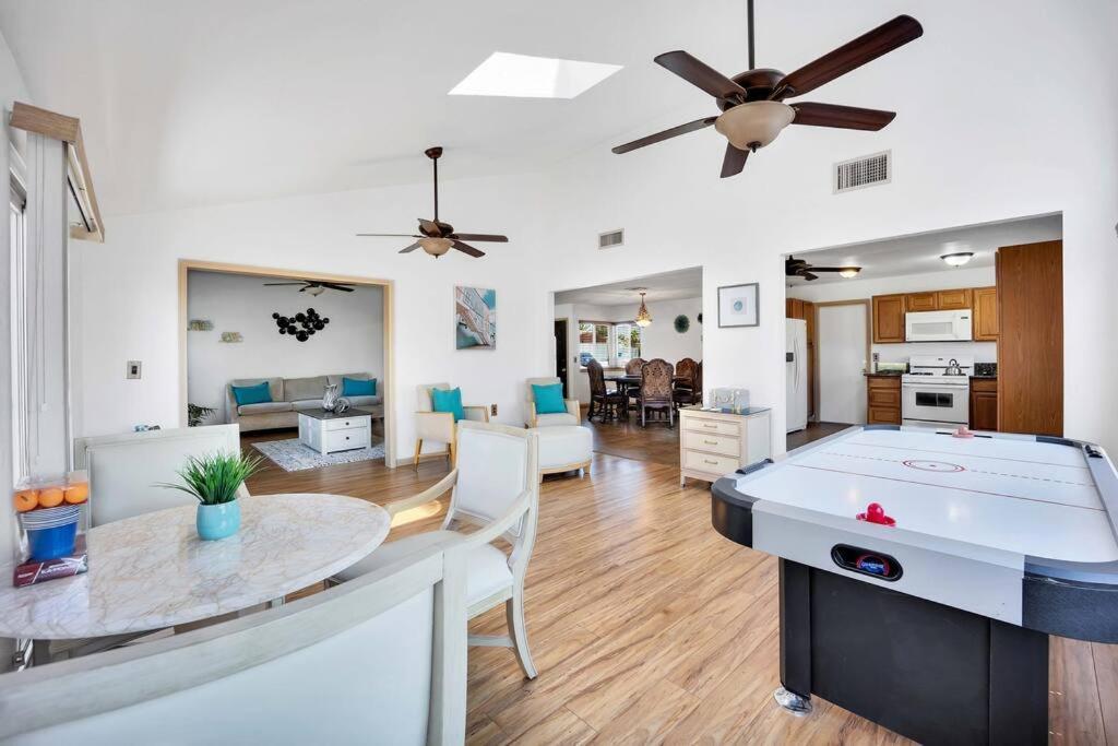 Centrally Located Spacious Vacation Hom 13 M Strip Las Vegas Eksteriør billede